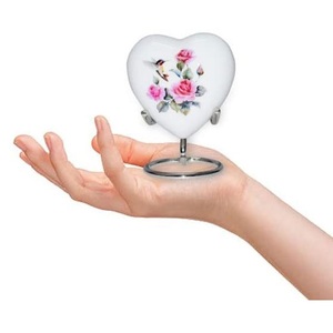 Sophisticated <b>Aluminum</b> Heart Shape Funeral Keepsake Urn Memorial Ash <b>Container</b> Crafted With Elegant Fine Texture - Product Image 1