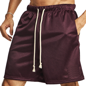 Pantalones cortos de malla elegantes para hombre con cintura con cordón, de secado rápido y tela elástica. - Product Image 5