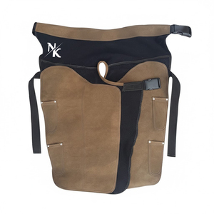 Nuevo delantal de cuero genuino de primera calidad, moderno y de lujo, para herrador, duradero, con 4 bolsillos para cuchillos, para uso médico, quirúrgico y en el cuidado de animales. - Product Image 1