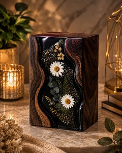Urna de Madera de Palisandro con Resina y Diseño Personalizado de Pitbull para Cremación de Mascotas, Recuerdo Conmemorativo - Ecológica y Duradera - Product Image 4
