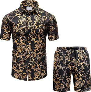 ชุดเสื้อเชิ้ตและกางเกงขาสั้นผู้ชายสไตล์บาโรกสีดำทองแบบสั่งทำพิเศษ – ชุดฤดูร้อนพิมพ์ลายโซ่หรูหรา ติดกระดุม ผู้ผลิตชุดไซส์ใหญ่ - Product Image 1