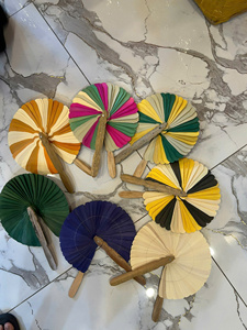 Éventail en feuille de palmier traditionnel fait main, écologique, design personnalisé disponible, décoration intérieure, cadeaux de mariage et d'affaires - Product Image 3