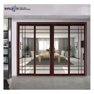 Système de porte coulissante en aluminium à double vitrage et affleurant pour le salon.