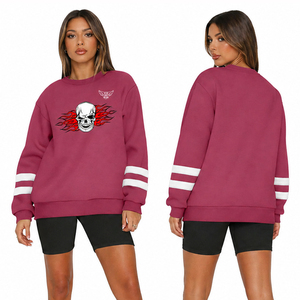 Sudadera Oversize para Mujer Color Granate con Rayas Blancas en las Mangas, Gráfico de Calavera y Llama, Cuello Redondo, Estilo Casual Urbano - Product Image 1