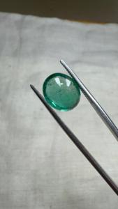 Émeraude naturelle zambienne de 3,07 carats, taille ovale, pierre précieuse non montée |   Pierre précieuse verte authentique pour la vente en gros de bijoux fins - Product Image 2