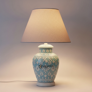 Lampe de table de luxe bleue avec incrustation d'os et abat-jour beige, lampe de chevet artisanale à incrustation florale, éclairage élégant et moderne pour la décoration intérieure - Product Image 3