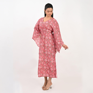 Elegante Vestido Maxi de Algodón con Estampado Floral, Cuello en V Profundo, Mangas Campana, Corte Holgado, Estilo Casual y Cómodo para el Verano - Product Image 3