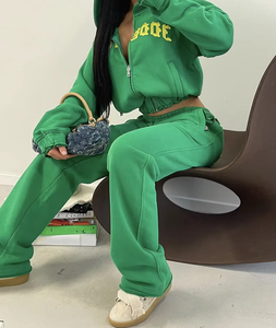 Sudadera con Capucha para Mujer, Estilo Casual Americano, Personalizada con Letras Bordadas, Apliques, Forro Polar Transpirable, Poliéster y Algodón, Dos Piezas, Estilo Urbano - Product Image 1