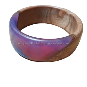 Brazaletes de madera y resina hechos a mano con estilo para mujer, patrones naturales únicos, joyería de moda bonita - Product Image 4