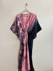 Caftán de Seda Sari Indio Vintage Surtido, Vestido Hecho a Mano Ecológico para Mujer, Vestido de Noche de Lujo, Vestido Maxi - Product Image 1