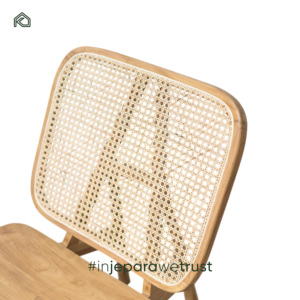 Chaise longue Kana en teck avec structure en bois et rotin naturel, design moderne et confortable, meubles écologiques pour la maison, idéale pour les villas - Product Image 5