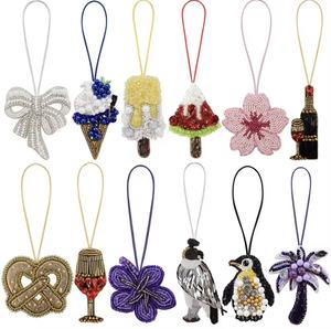 Porte-clés vintage fait main en strass, couleur blanc doré, avec breloques alphabet multicolores et initiales, pour poignet, style bling-bling - Product Image 6