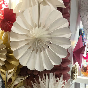 Ventilateur en papier nid d'abeille pour fournitures de décoration de Noël 6 "(15cm) hauteur décorations murales élégantes origine taïwanaise - Product Image 3