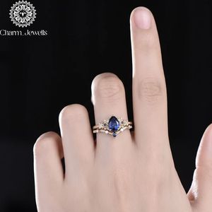 Bague de fiançailles pour femme Charm_Jewells plaquée or 18 carats avec moissanite taille coussin, motif floral, sertissage classique à griffes, certifiée IGI - Product Image 3