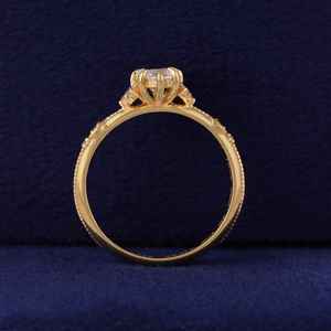 Anillo de Compromiso con Diamante Cultivado en Laboratorio de 3.02CT, Corte Marquesa, Estilo Elegante, Oro Amarillo de 14K, para Aniversario, Boda, Regalo para Novias - Product Image 4