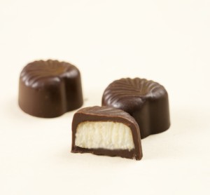 Cajas de Regalo de Chocolate Negro con Vino de Coco de Vietnam, Chocolate al por Mayor para Artículos de Regalo con Empaque Personalizado - Product Image 2