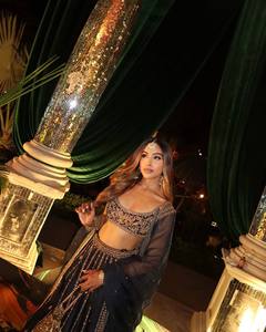 Ensemble Lehenga Choli en soie noire brodée, tenue de mariage indienne et pakistanaise, robe longue pour cérémonie et festival - Product Image 2