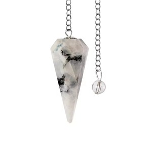 Pendentif en pierre gemme facettée avec chaîne en argent, boule de cristal transparente, décoration d'intérieur, outil de Feng Shui, artisanat en pierre polie - Product Image 1