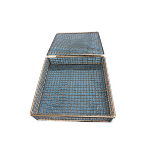 Plateau en treillis métallique réutilisable pour instruments chirurgicaux, panier de stérilisation médicale pour hôpitaux, cliniques dentaires et vétérinaires – Pakistan - Product Image 1
