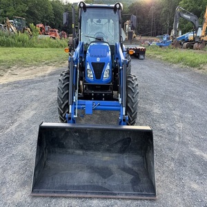 Tractor utilitario New Holland Workmaster 75 diseñado para trabajos agrícolas profesionales, labranza intensiva y manejo de materiales. - Product Image 3