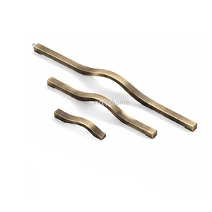 Ensemble de poignées de bar en laiton moderne pour meubles de cuisine, design durable - Product Image 1
