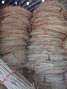 Bastón de mimbre natural con núcleo de ratán para creación de muebles rústicos y proyectos de interiores de bricolaje hechos en Vietnam 99 DATOS dorados - Product Image 6