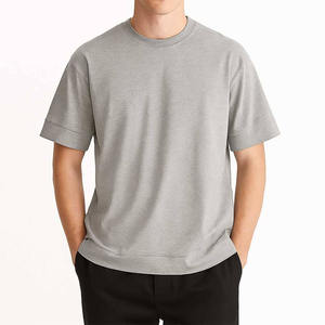 T-shirts gris unis pour hommes, coupe décontractée, manches courtes, personnalisables en gros pour l'été, avec logo OEM sur mesure - Product Image 1