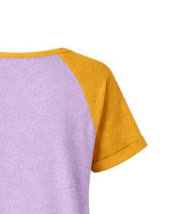 T-shirt pour femme en coton doux, coupe ample décontractée, manches courtes, col Henley, manches raglan, couleurs lavande et jaune moutarde, idéal pour l'été - Product Image 3
