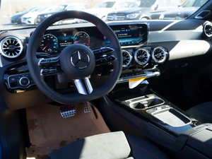 VENTAS DESTACADAS: <span class=keywords><strong>Mercedes</strong></span>-Benz <span class=keywords><strong>CLA</strong></span> 2025 USADO, Sedán en Excelentes Condiciones, Bajo Kilometraje, en Buen Estado <span class=keywords><strong>de</strong></span> Funcionamiento - Product Image 3