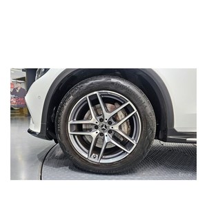 เมอร์เซเดส-เบนซ์ GLC220 d 4MATIC คูเป้ ปี 2017 ระยะทาง 149,601 กม. เครื่องยนต์ดีเซล เกียร์อัตโนมัติ เบาะหนัง กล้องมองหลัง พวงมาลัยซ้าย - Product Image 5