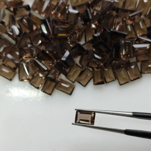 Cuarzo Ahumado Marrón Natural, Corte Baguette Escalonado de 5x3MM, Gema Suelta de la Mejor Calidad para Joyería - Product Image 1