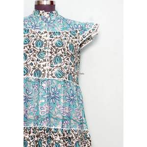 Robe longue vintage pour femme en coton, coupe trapèze, col rond, imprimé floral, manches courtes, avec ceinture boutonnée, respirante et séchage rapide - Product Image 3