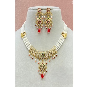 Conjunto de collar y aretes de lujo con perlas chapadas en oro, con apariencia de Kundan auténtico, para bodas y fiestas, colección para mujer. - Product Image 1