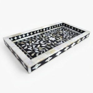 Bandeja octogonal con incrustaciones de hueso, diseño floral en blanco y negro, bandeja decorativa para servir, bandeja premium para mesa de centro otomana en venta - Product Image 3
