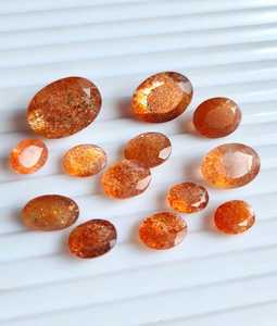 Confettis SUNSTONE de qualité supérieure, multi-couches, scintillants, forme ovale, nombreuses couleurs élégantes pour la fabrication de bijoux, toutes formes et tailles disponibles - Product Image 1