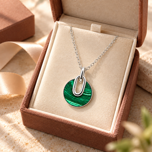 Collier avec pendentif disque en argent sterling 925 et malachite – Bijou avec chaîne en câble et pierre précieuse verte - Product Image 5