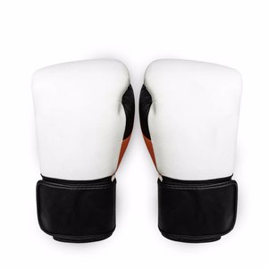 Guantes de kickboxing profesionales de cuero vacuno de alta calidad, 100% cuero de vaca con logotipo personalizado - Product Image 1