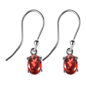 Boucles d'oreilles pendantes tendance bohèmes en grenat rouge naturel, argent sterling 925 plaqué rhodium, bijoux de luxe pour femme, Janvier Rhaya - Product Image 1