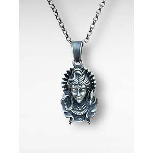 Colgante y Amuleto Unisex de Plata 925 Meera Jaipur con Diseño de Rostro Elegante para Estilo y Espiritualidad - Product Image 1