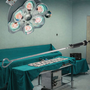 Écarteur hépatique laparoscopique manuel Goldfinger, instruments chirurgicaux conformes aux normes de sécurité - Certifié MOL CE ISO par Grip Surgical - Product Image 2