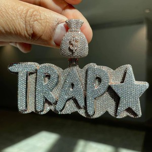จี้เพชรโมอิสซาไนต์ทรง TRAP Star เงินแท้ 925 ประดับเพชรแบบไมโครเพฟ สไตล์ฮิปฮอป จี้สลักชื่อตามสั่ง จี้สองชั้น - Product Image 5
