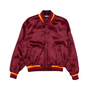 Veste de baseball en satin bordeaux pour homme, coupe classique, col rabattu, fermeture boutonnée, couleur unie, style décontracté automne - Product Image 1