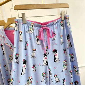 Set <span class=keywords><strong>Pigiama</strong></span> Casual da <span class=keywords><strong>Donna</strong></span> <span class=keywords><strong>con</strong></span> Maniche Lunghe, <span class=keywords><strong>Bottoni</strong></span> Frontali e Pantaloni Lunghi <span class=keywords><strong>con</strong></span> Stampa Cartoon - Product Image 5