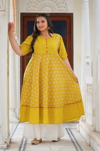 Vente en gros de Kurti Anarkali en coton Lurex pour femmes, couleur moutarde, taille plus, imprimé floral, col rond, manches courtes, qualité supérieure - Product Image 4
