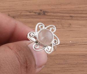 Bague en quartz rose naturel en gros, sertie clos, en argent sterling 925, faite à la main, avec pierre précieuse rose, pour femmes, fiançailles et mariage - Product Image 2