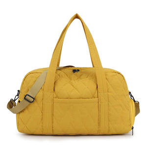 Sac de voyage matelassé en polyester avec fermeture éclair, grande capacité, pliable, sac de week-end pour femme, idéal pour la gym et les voyages - Product Image 2