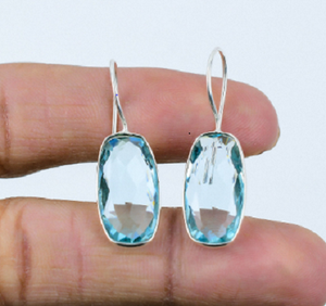 Boucles d'oreilles pendantes en topaze bleue suisse en forme de coussin, design tendance, vente en gros - Product Image 6