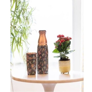 Botella de Agua Metálica Cónica con Diseño Floral, Tapa de Cobre, Portátil para Viajes - Product Image 6