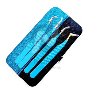 Pince à cils courbée en acier inoxydable à pointe lisse, dorée, pour greffe et extension de cils, finition sablée - Product Image 3