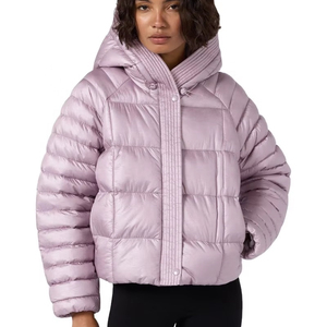 Veste matelassée à capuche de qualité supérieure pour femmes, longueur courte, manches longues, couleur unie, manteau d'hiver chaud avec fermeture à boutons - Product Image 1